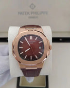 Patek Philippe Nautilus Couro